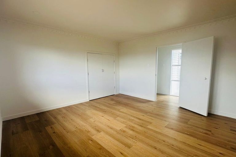 Photo of property in 46 Christmas Road, Manurewa, Auckland, 2102