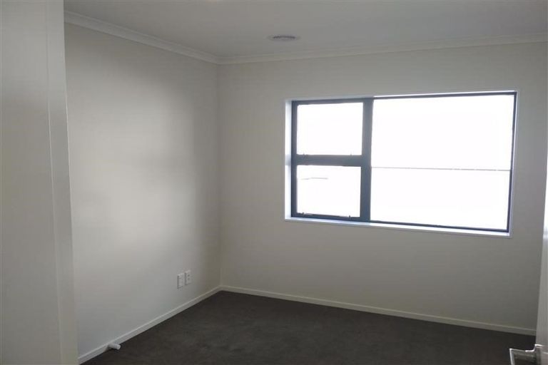 Photo of property in 49 Melksham Drive, Churton Park, Wellington, 6037