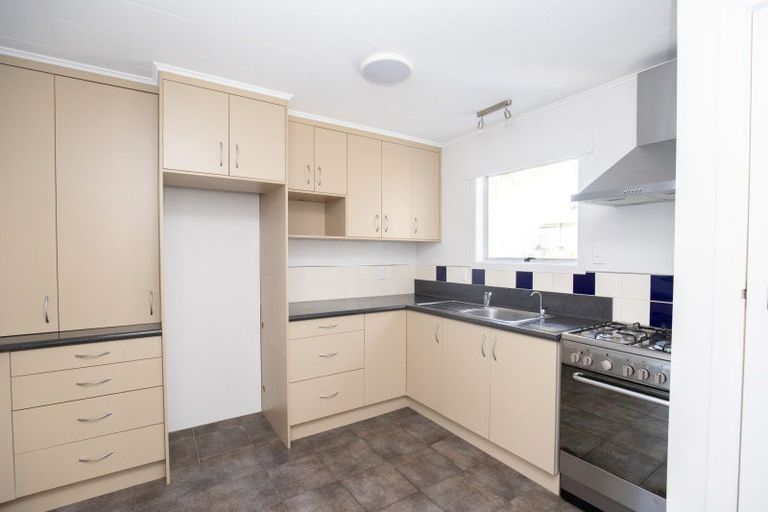 Photo of property in 11 Paul Drive, Ngatea, 3503