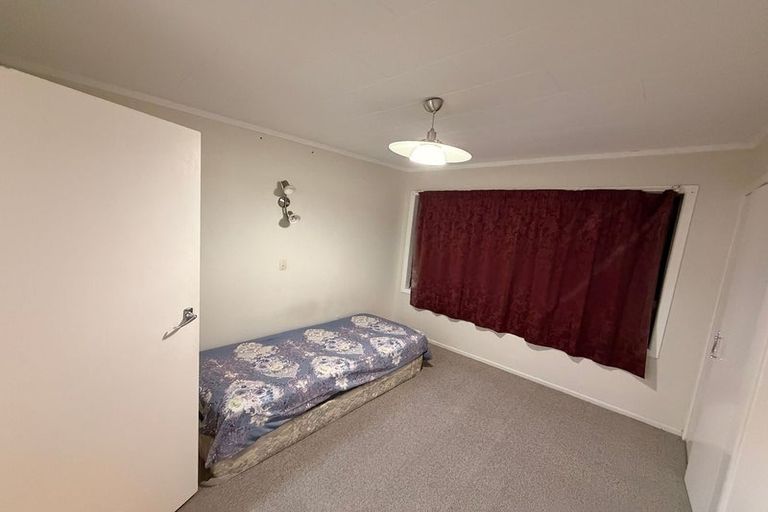 Photo of property in 15 Sturdee Road, Manurewa, Auckland, 2102