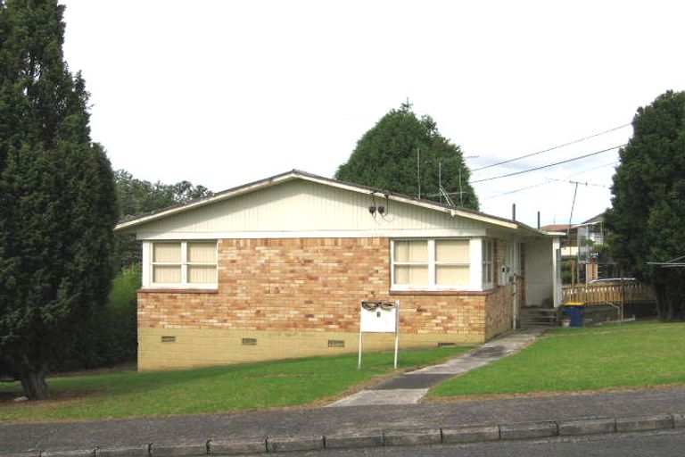 Photo of property in 3 Merchant Avenue, Te Atatu South, Auckland, 0610