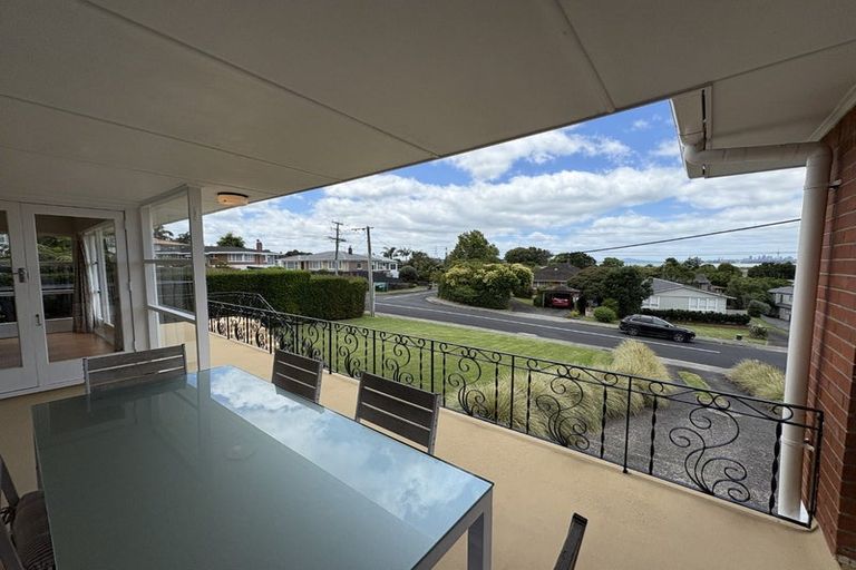 Photo of property in 54 Jaemont Avenue, Te Atatu South, Auckland, 0610