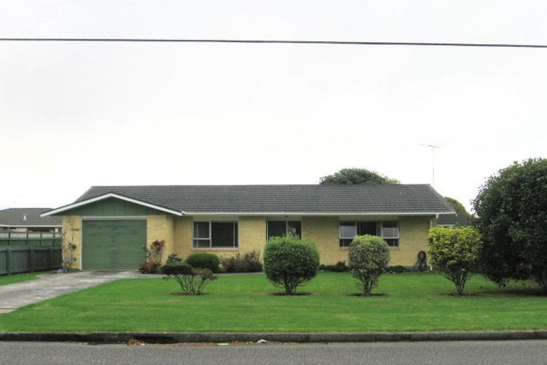 Photo of property in 54 Parata Street, Waikanae, 5036