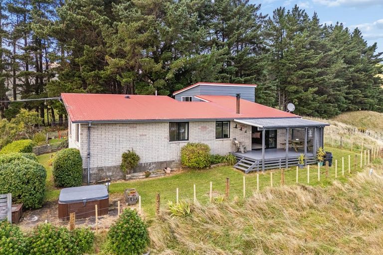 Photo of property in 1712 State Highway 2, Kaitoke, Upper Hutt, 5018