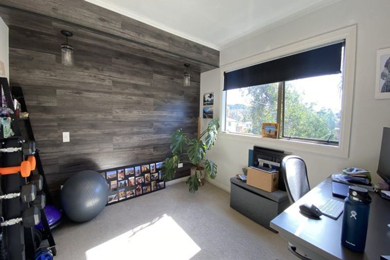 Photo of property in 234 Henderson Valley Road, Henderson, Auckland, 0612