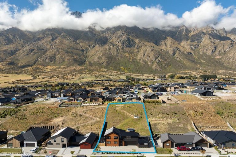 Photo of property in 31 Muster Road, Jacks Point, 9371