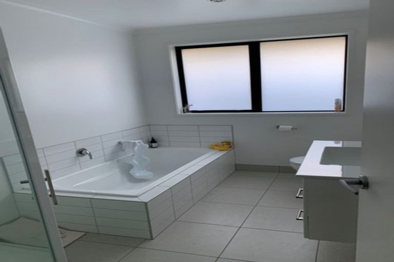 Photo of property in 146a Old Wairoa Road, Papakura, 2110