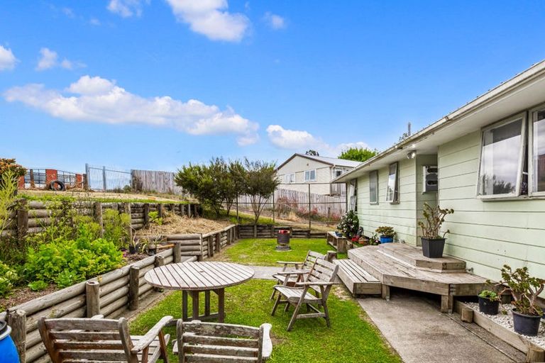 Photo of property in 20 Reinga Place, Massey, Auckland, 0614
