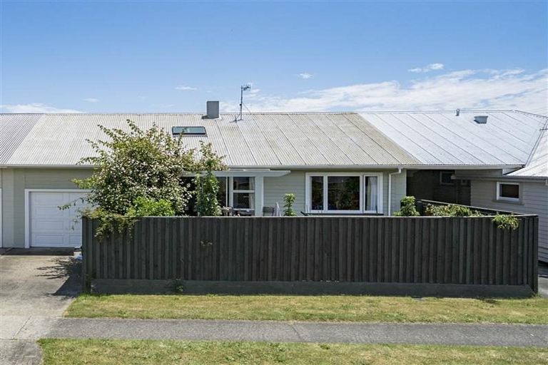 Photo of property in 2/4 Otterson Street, Tahunanui, Nelson, 7011
