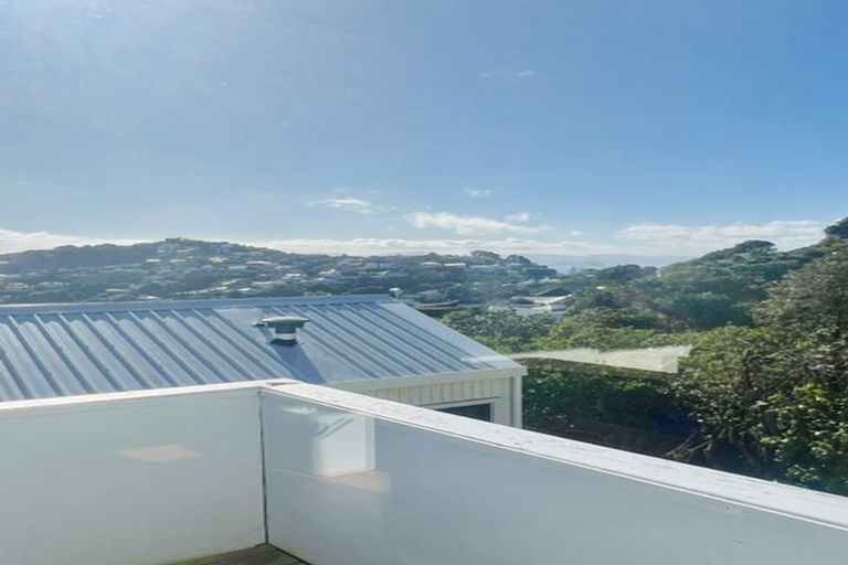 Photo of property in 65 Tannadyce Street, Strathmore Park, Wellington, 6022