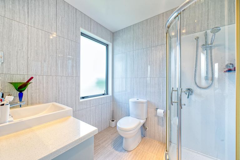 Photo of property in 15 Mcginty Street, Takanini, 2112