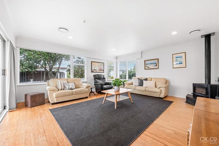 Photo of property in 3 Ashdown Way, Silverstream, Upper Hutt, 5019