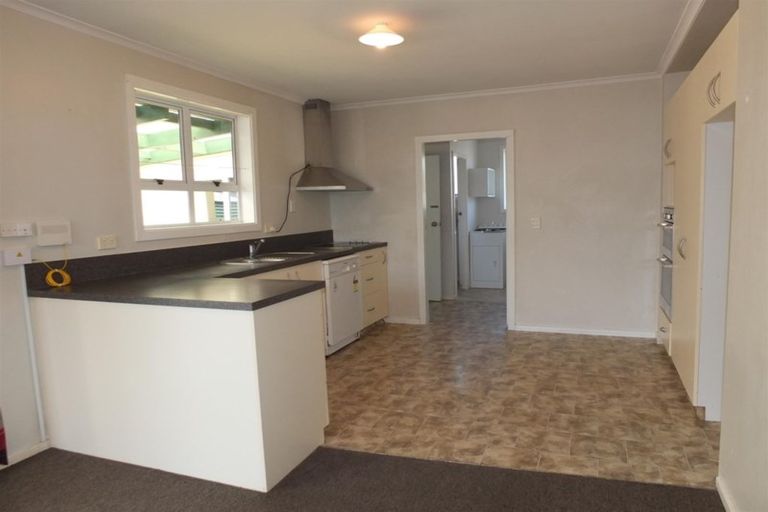 Photo of property in 50 Vancouver Crescent, Wainoni, Christchurch, 8061