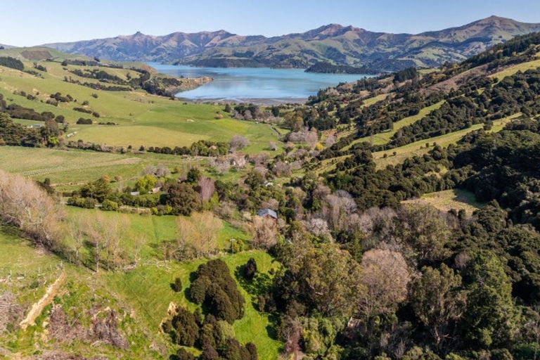 Photo of property in 38 Tizzards Road, Robinsons Bay, Akaroa, 7581