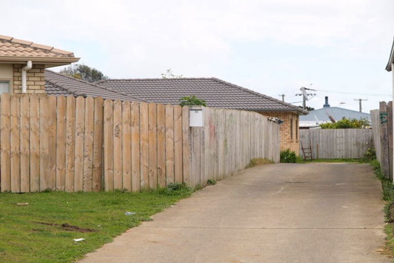 Photo of property in 82 Langiola Drive, Favona, Auckland, 2024