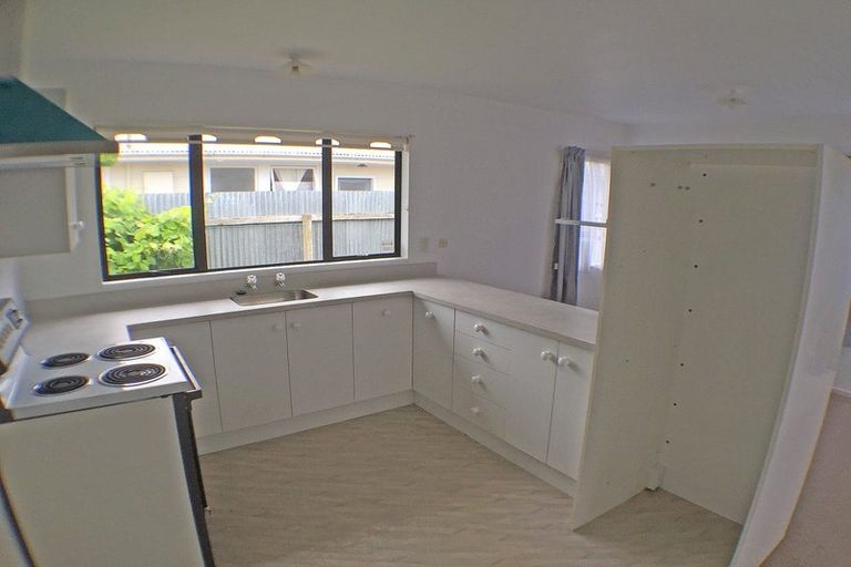 Photo of property in 2/455 Ferguson Street, Palmerston North, 4410