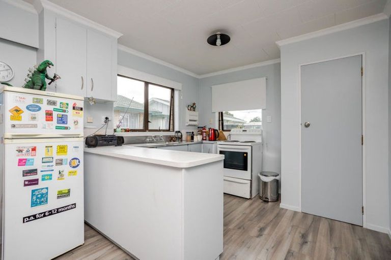 Photo of property in 14 George Street, Dannevirke, 4930