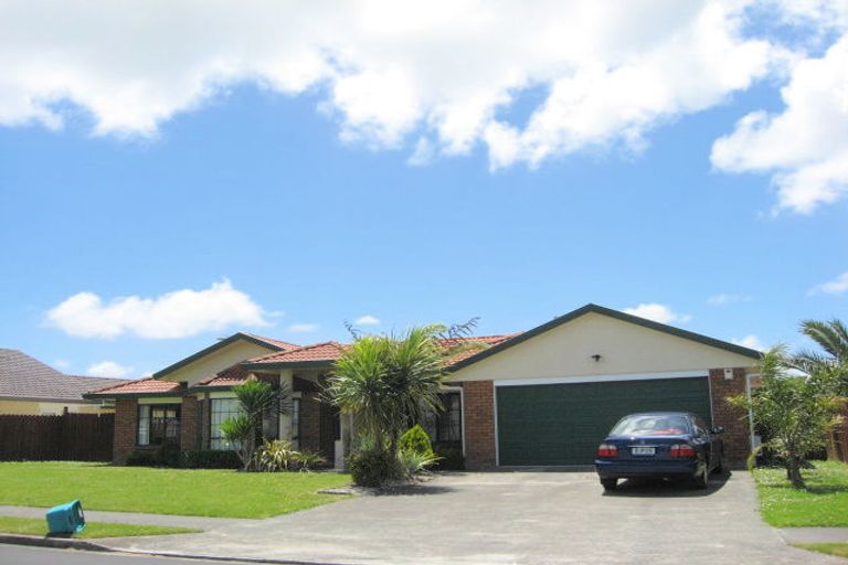 Photo of property in 74 Longford Park Drive, Takanini, 2112