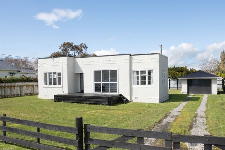 Photo of property in 12 Rira Street, Marton, 4710