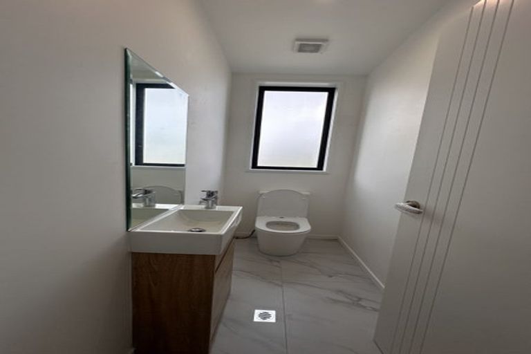 Photo of property in 2/2a Cambridge Road, Manurewa, Auckland, 2102
