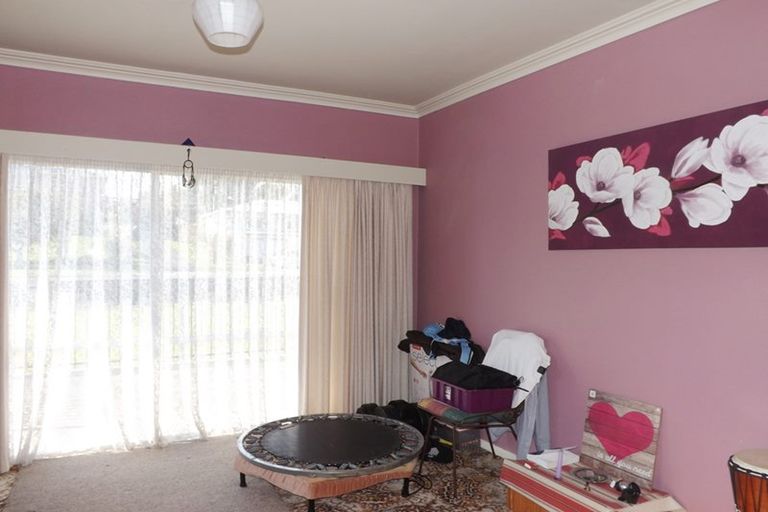 Photo of property in 19 Read Street, Levin, 5510