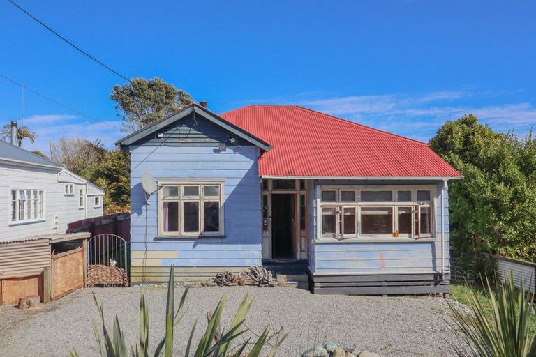 Photo of property in 110 Bright Street, Cobden, Greymouth, 7802