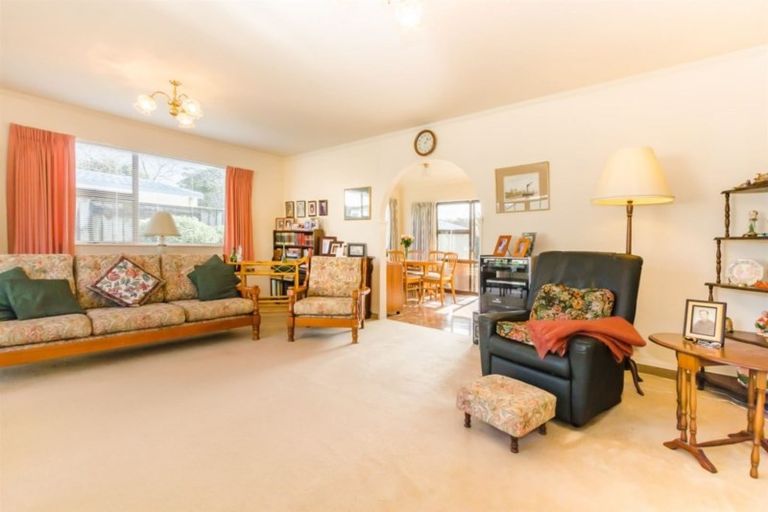 Photo of property in 63a Ngaio Road, Waikanae, 5036