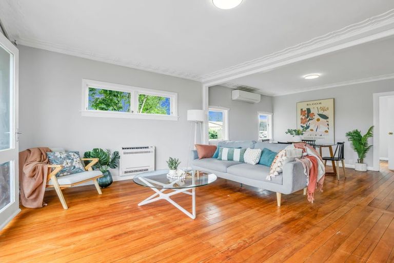Photo of property in 1 Ngareta Road, Mourea, Rotorua, 3074