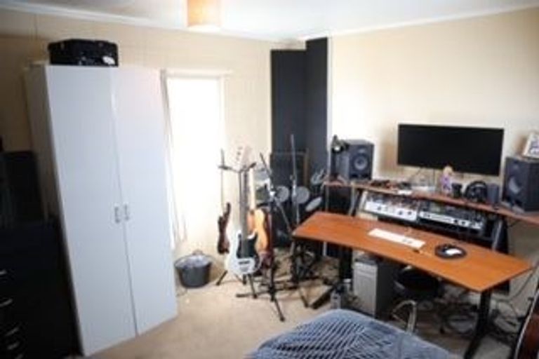 Photo of property in 12 Holt Avenue, Torbay, Auckland, 0630