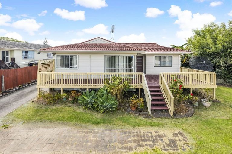 Photo of property in 3 Carter Place, Manurewa, Auckland, 2102