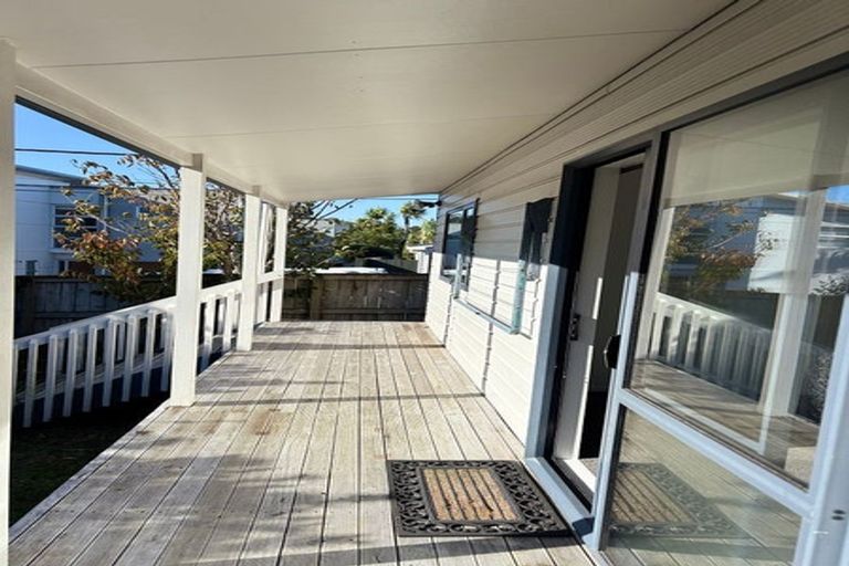 Photo of property in 2c Cashmere Avenue, Khandallah, Wellington, 6035