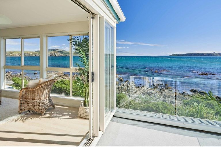Photo of property in 79 Moana Road, Plimmerton, Porirua, 5026