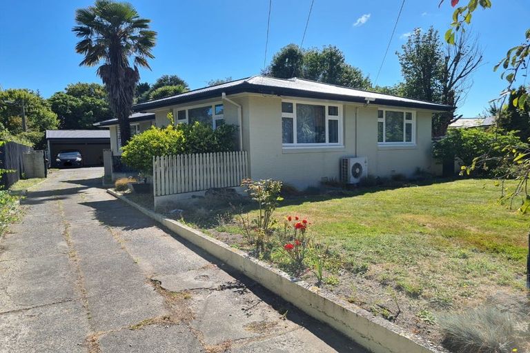 Photo of property in 21 Springhill Street, Avonhead, Christchurch, 8042