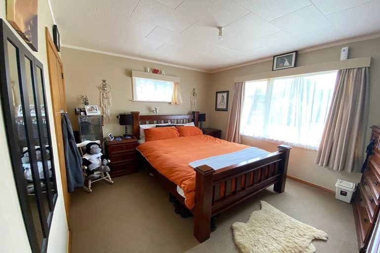 Photo of property in 44 Hospital Street, Dannevirke, 4930