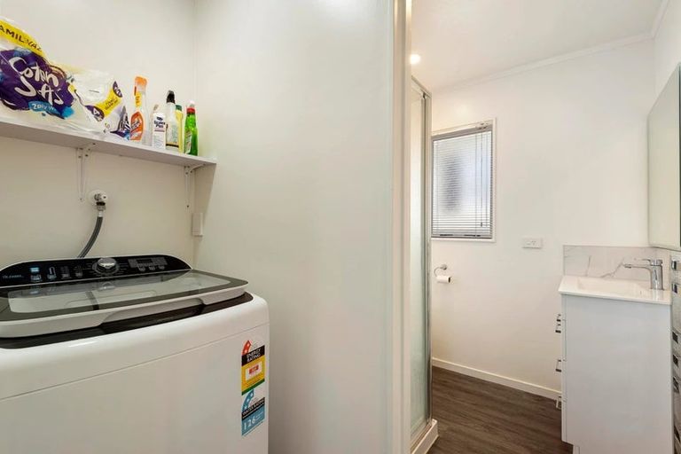 Photo of property in 6a Stella Place, Manurewa, Auckland, 2102