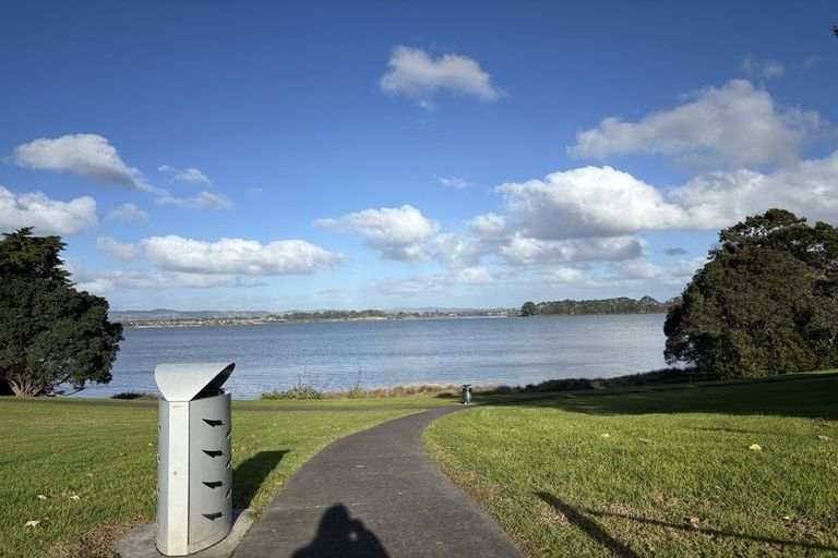 Photo of property in 33 Carnoustie Drive, Wattle Downs, Auckland, 2103