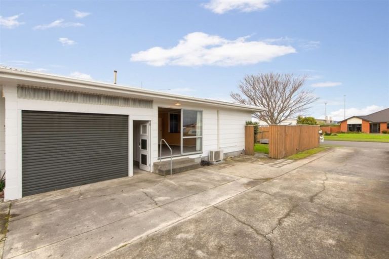 Photo of property in 102 Fairs Road, Milson, Palmerston North, 4414