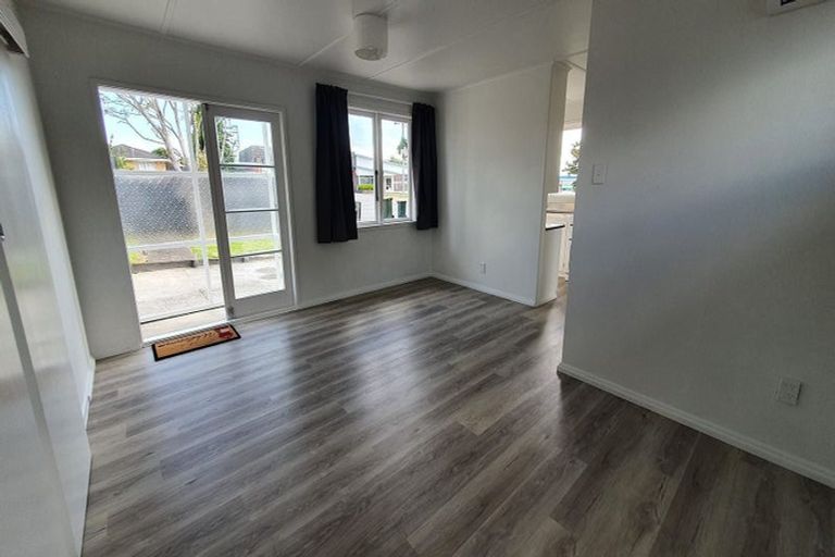 Photo of property in 624 Pakuranga Road, Howick, Auckland, 2010