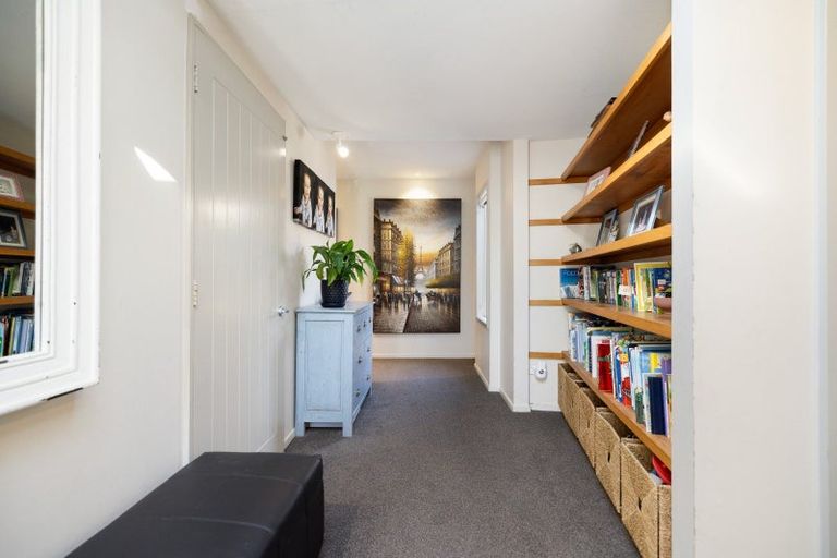 Photo of property in 18 Copper Beech Avenue, Frankton, Queenstown, 9300