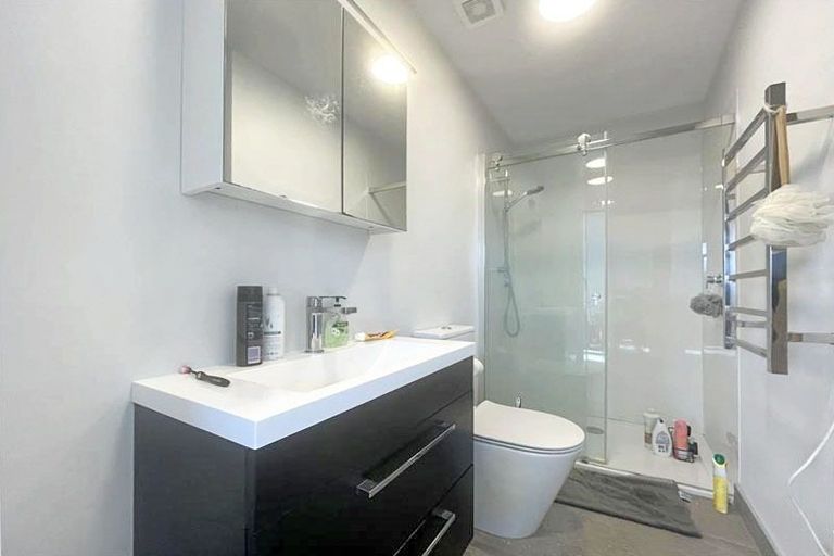 Photo of property in 2u1 Hindmarsh Street, Johnsonville, Wellington, 6037