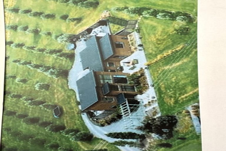 Photo of property in 22 Somerset Road, Clareville, Carterton, 5792