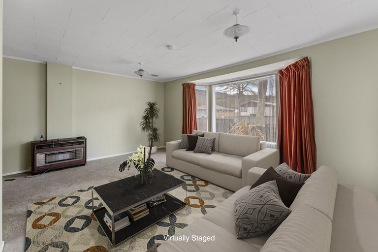 Photo of property in 52f2- Gemstone Drive, Birchville, Upper Hutt, 5018