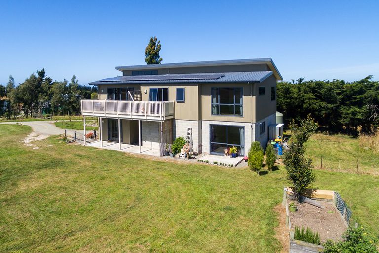 Photo of property in 10 Ellis Road, Normanby, Timaru, 7971
