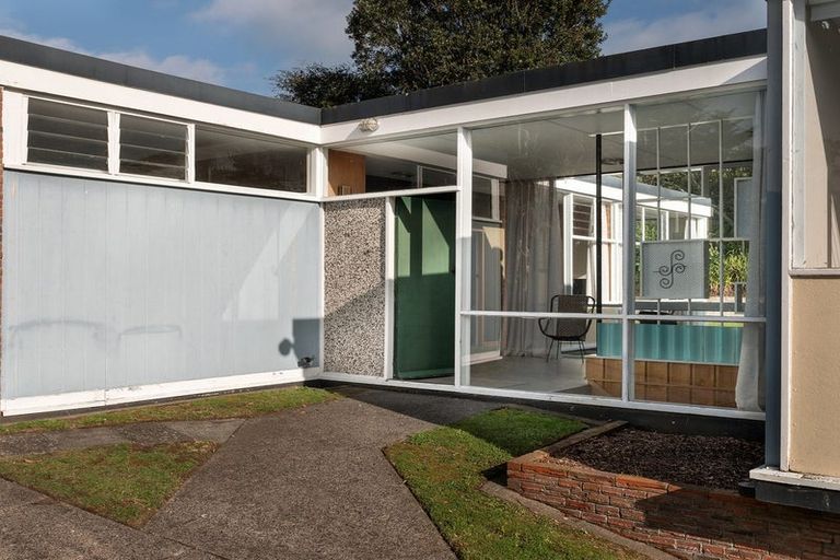 Photo of property in 59 Great North Road, Saint Johns Hill, Whanganui, 4501