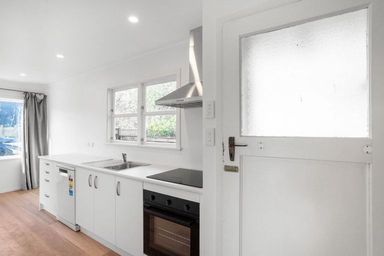 Photo of property in 20 Dale Road, Raumati South, Paraparaumu, 5032