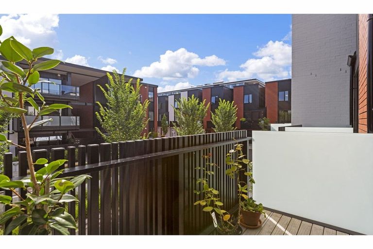 Photo of property in 18/182u London Street, Hamilton Central, Hamilton, 3204