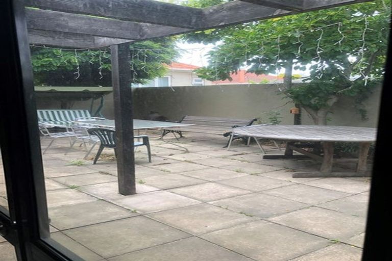 Photo of property in 165 Peverel Street, Riccarton, Christchurch, 8041