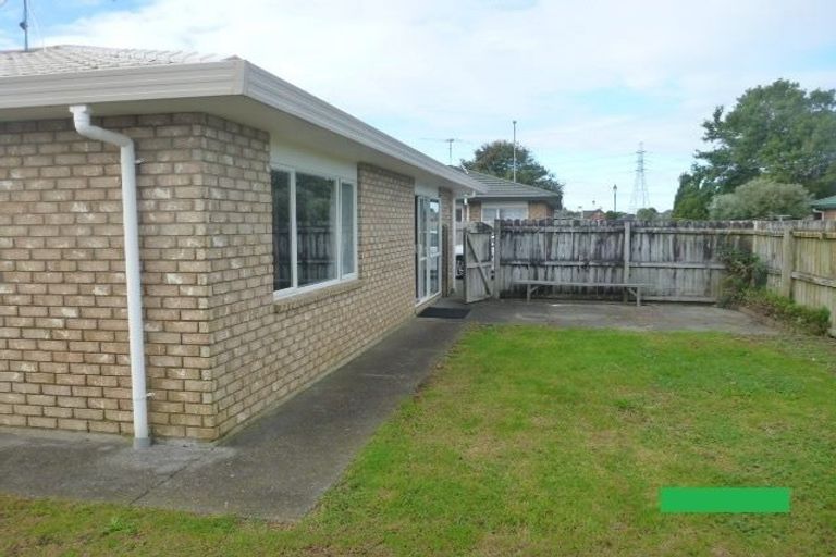 Photo of property in 104 Manuroa Road, Takanini, 2112