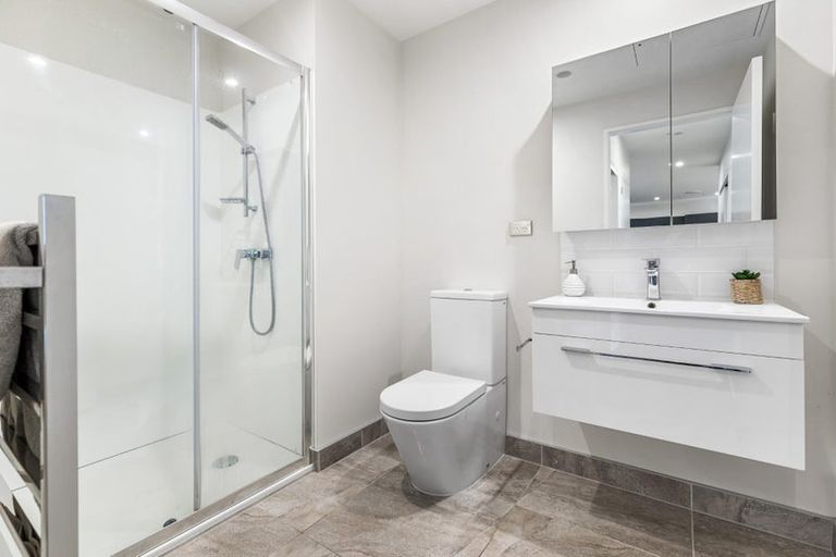 Photo of property in 3/2g Onekiritea Road, Hobsonville, Auckland, 0616