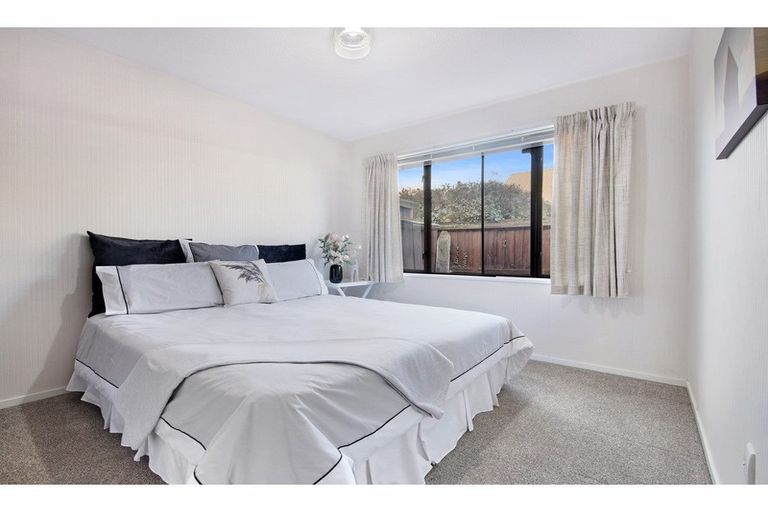 Photo of property in Carmichael Courts, 11/14 Wharenui Road, Upper Riccarton, Christchurch, 8041